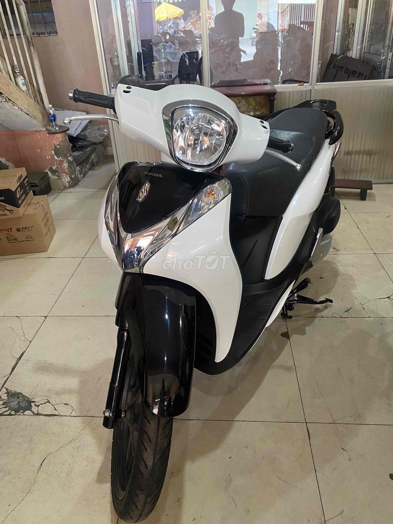 Honda SH Mode 2017 - ảnh 1