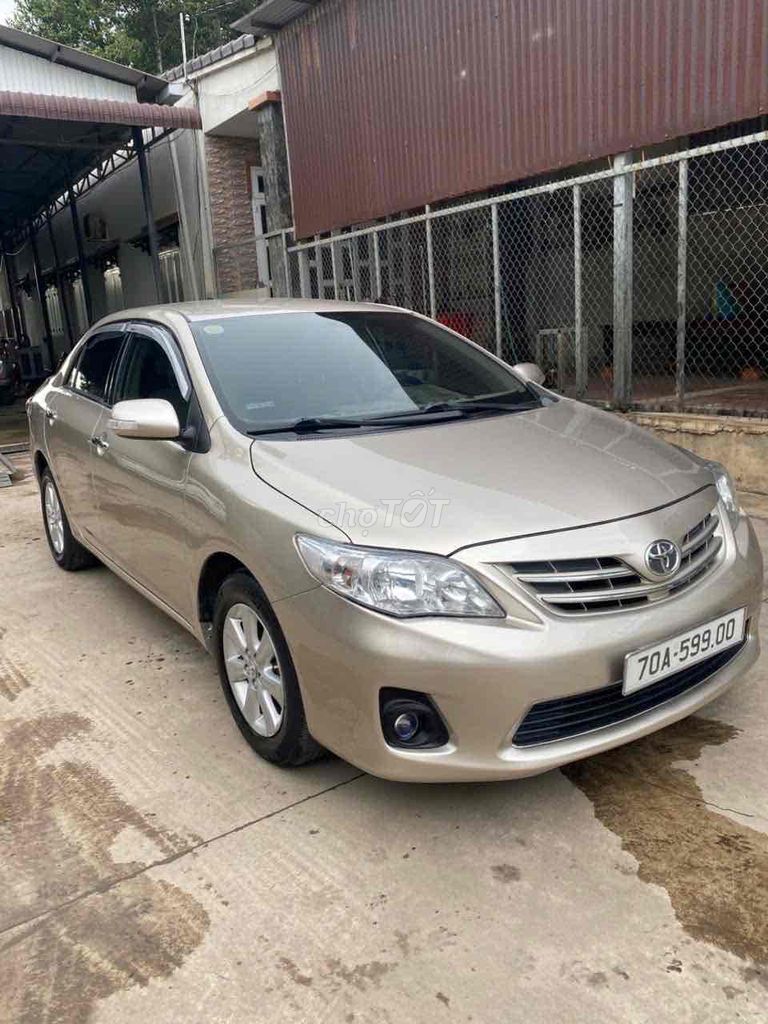 Toyota 2011 - ảnh 1