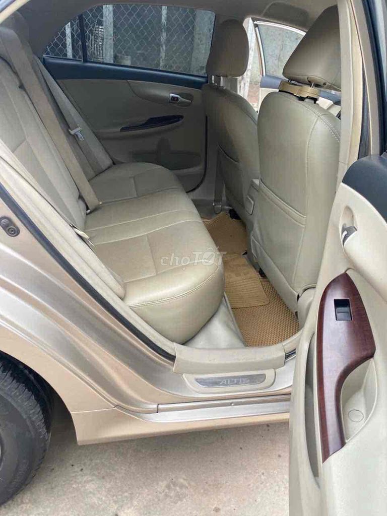 Toyota 2011 - ảnh 3
