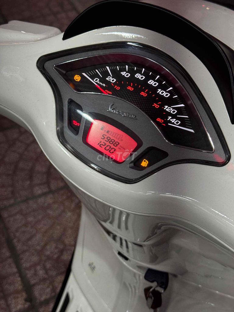 Piaggio Vespa 2021 - ảnh 4