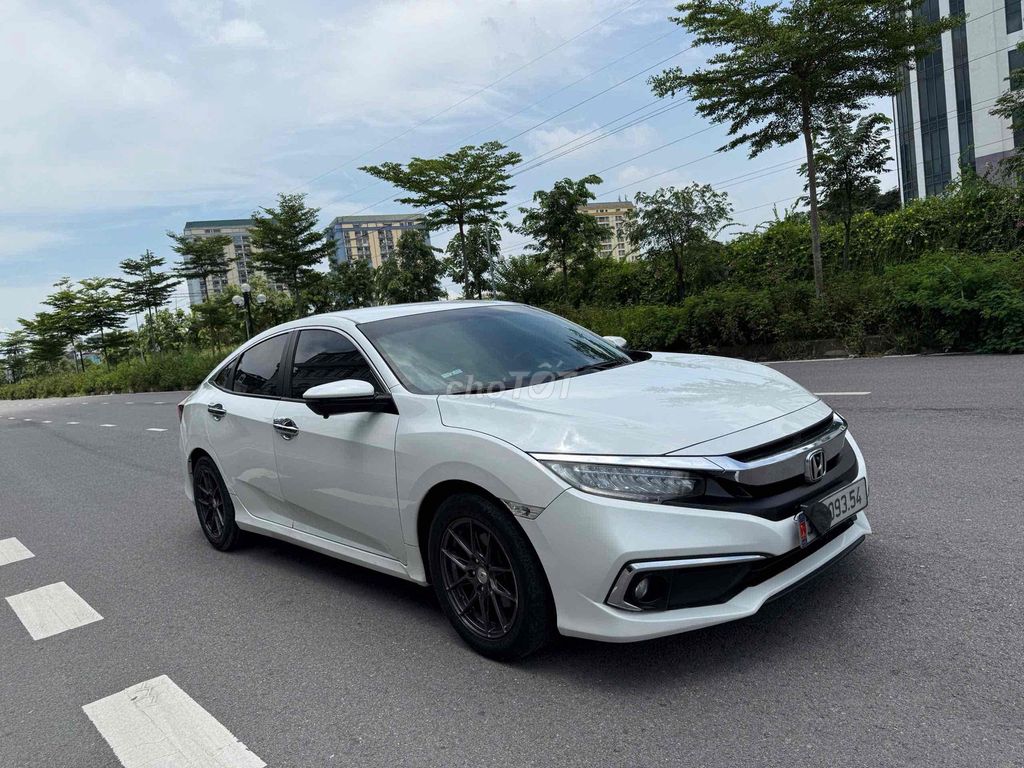 Honda Civic 2021 - ảnh 1