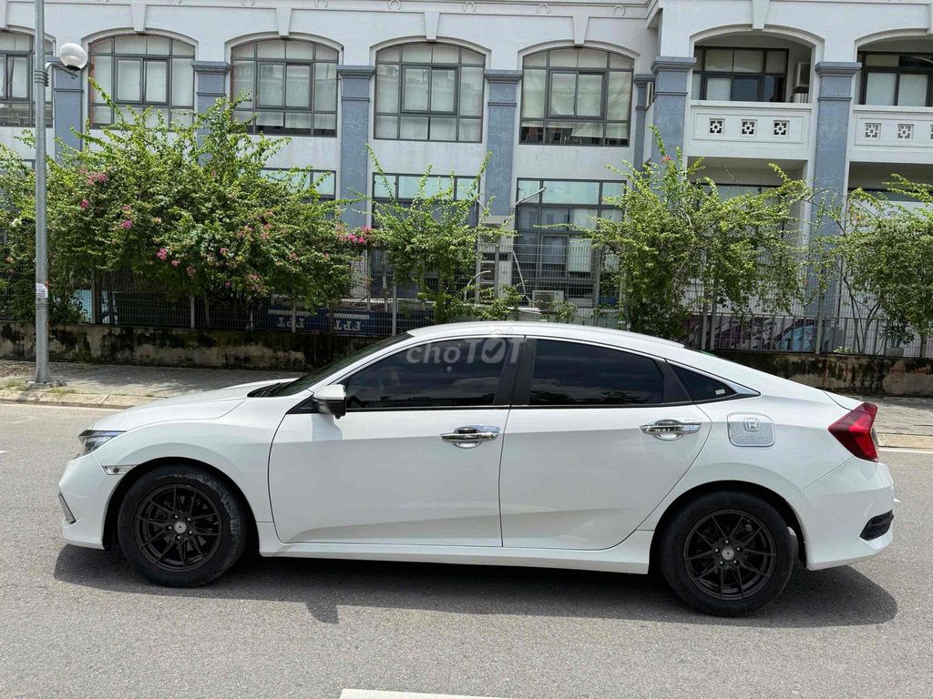 Honda Civic 2021 - ảnh 2