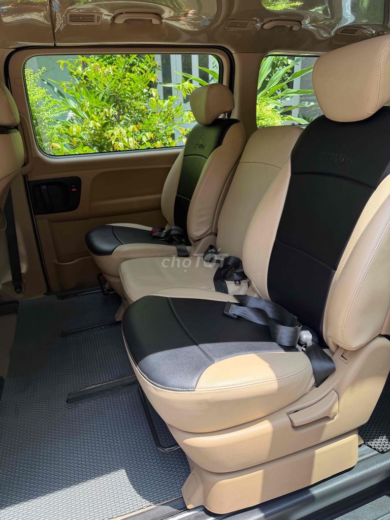Hyundai Starex 2009 - ảnh 5