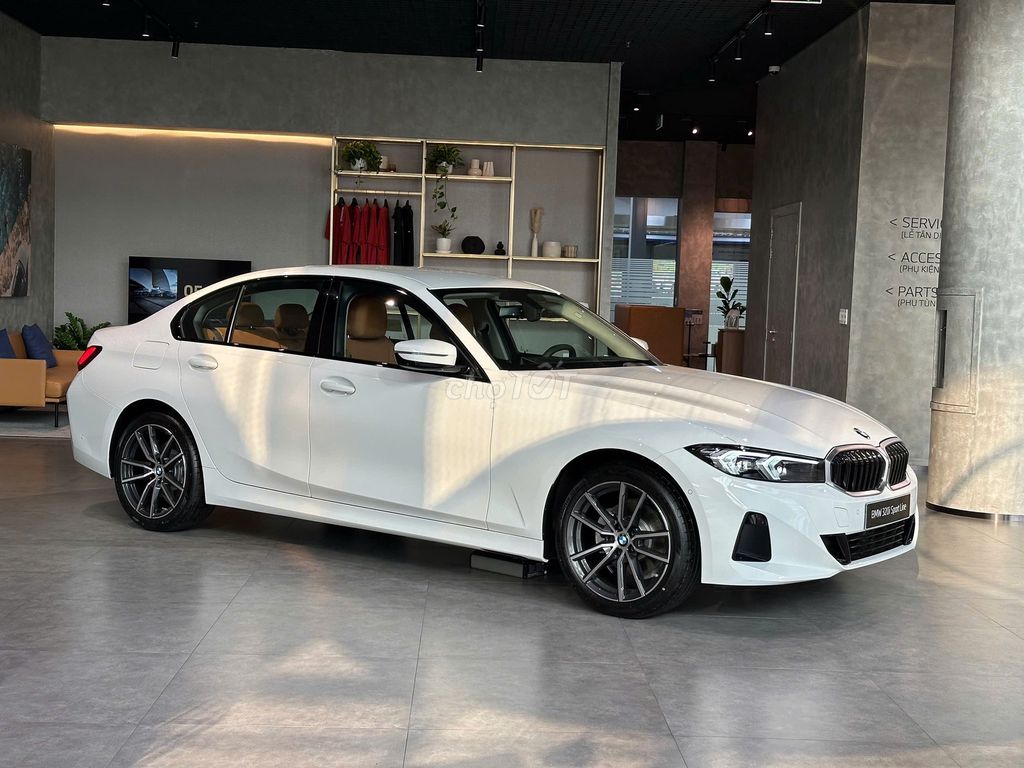 BMW 2025 - ảnh 1