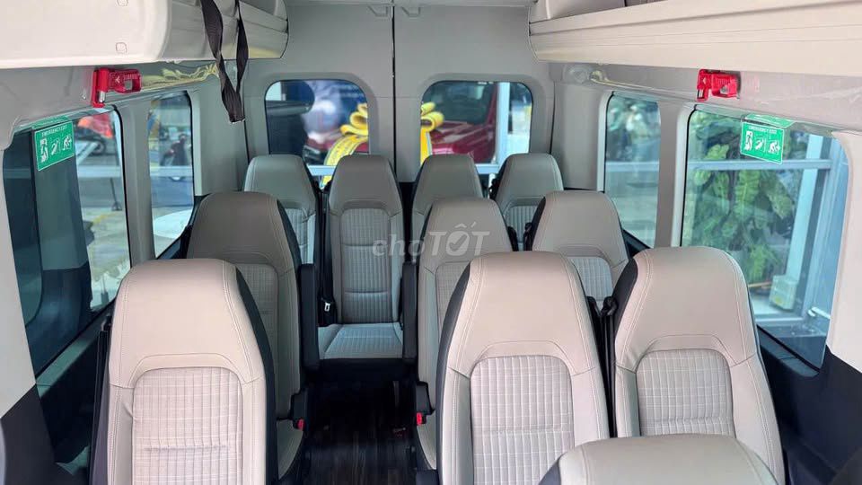 Ford Transit Premium - ảnh 5