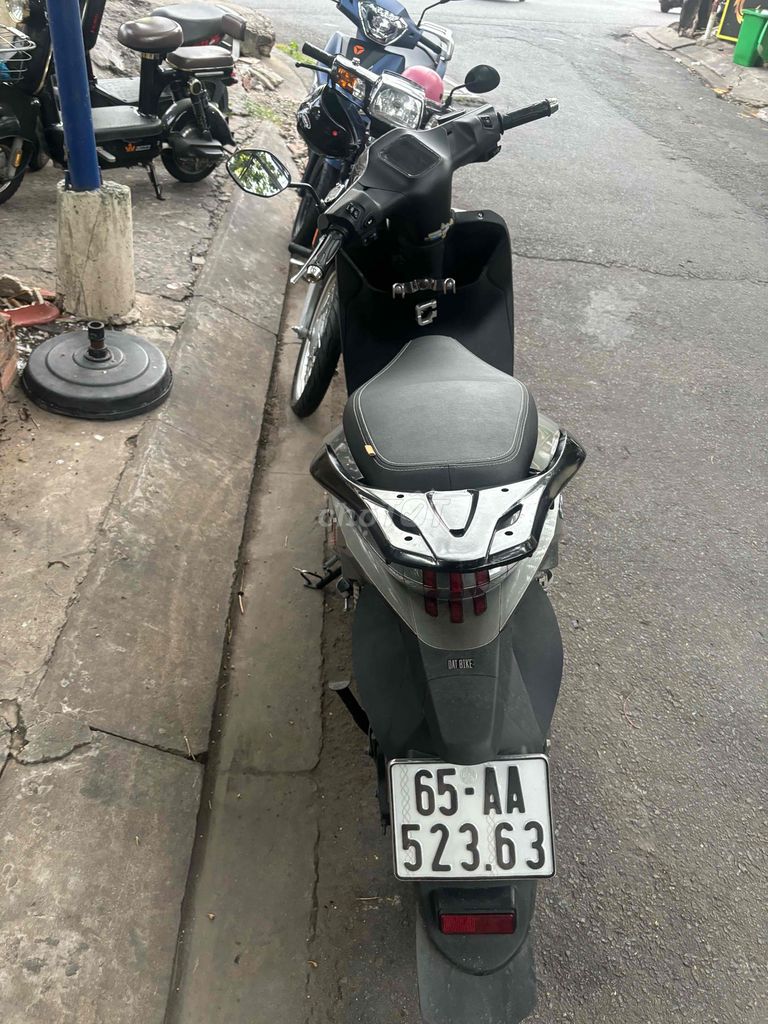 Xe m 2025 - ảnh 1