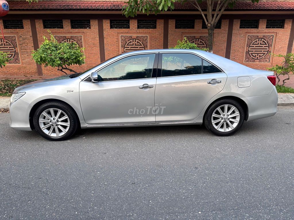 Toyota Camry 2013 - ảnh 3