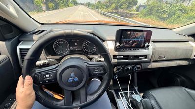 Mitsubishi Triton 2025 - ảnh 1