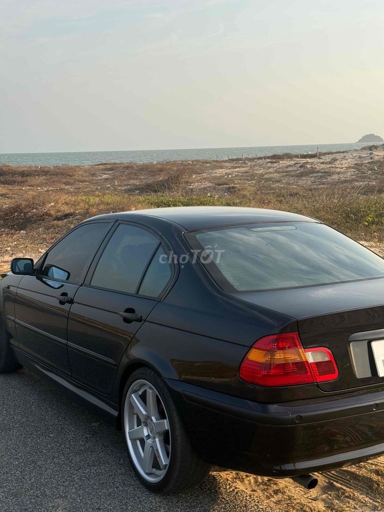 BMW 2004 - ảnh 5