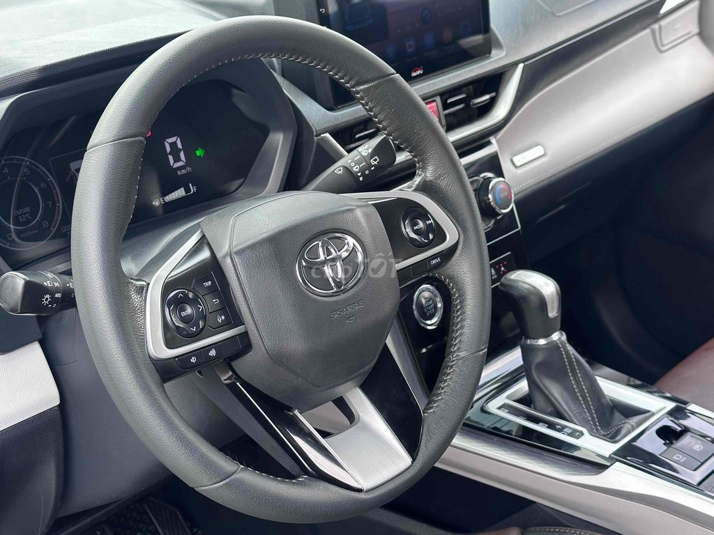 Toyota Veloz Cross 2022 - ảnh 4
