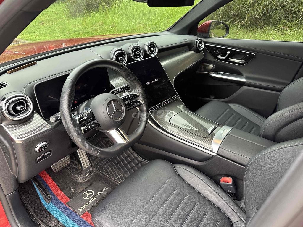 Mercedes-Benz GLC 300 4Matic 2023 - ảnh 4