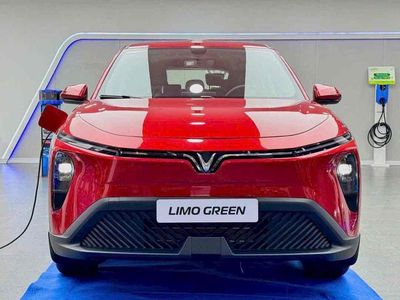 VinFast Limo Green - ảnh 1