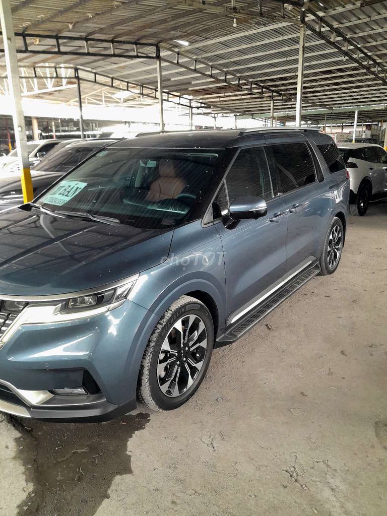 Kia Carnival - ảnh 3