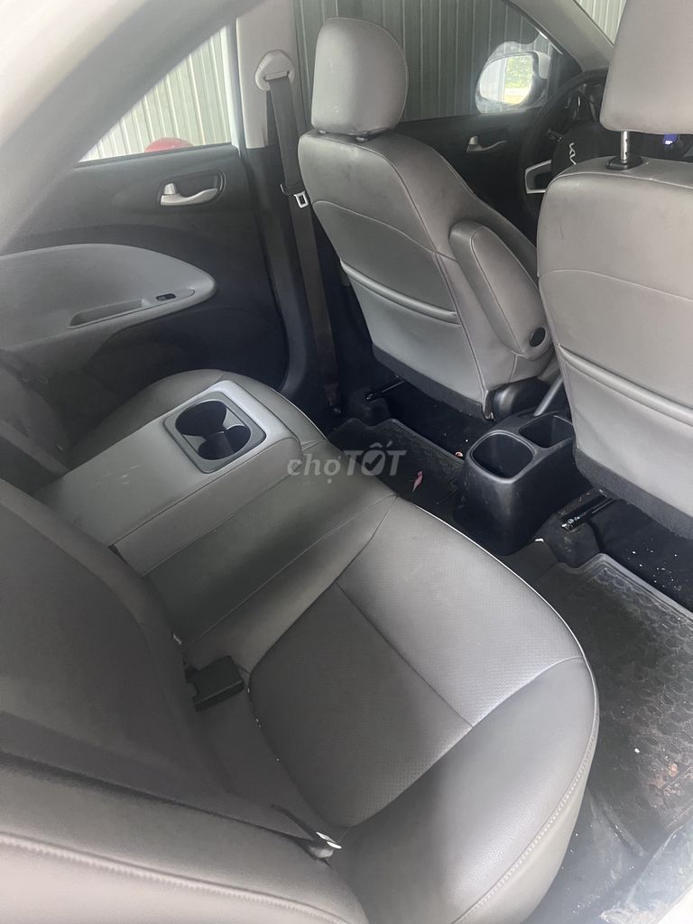 Kia Soluto 2022 - ảnh 2