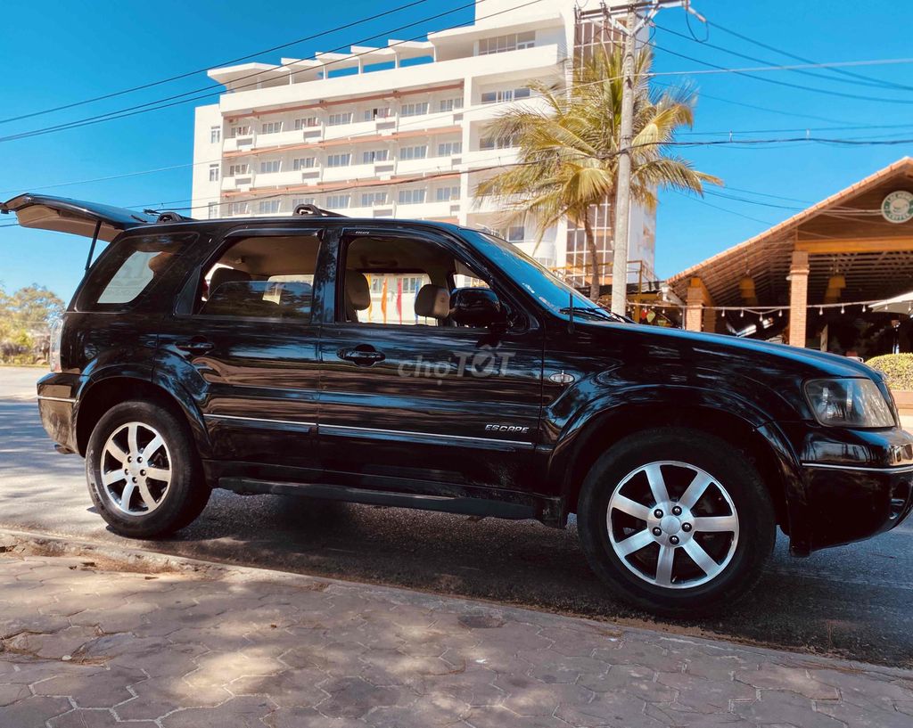 Ford Escape 2004 - ảnh 1