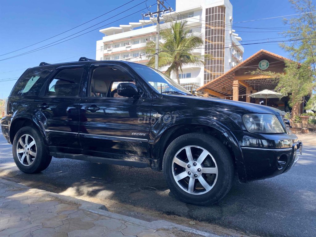 Ford Escape 2004 - ảnh 2