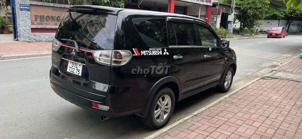 Mitsubishi Zinger 2009 - ảnh 4