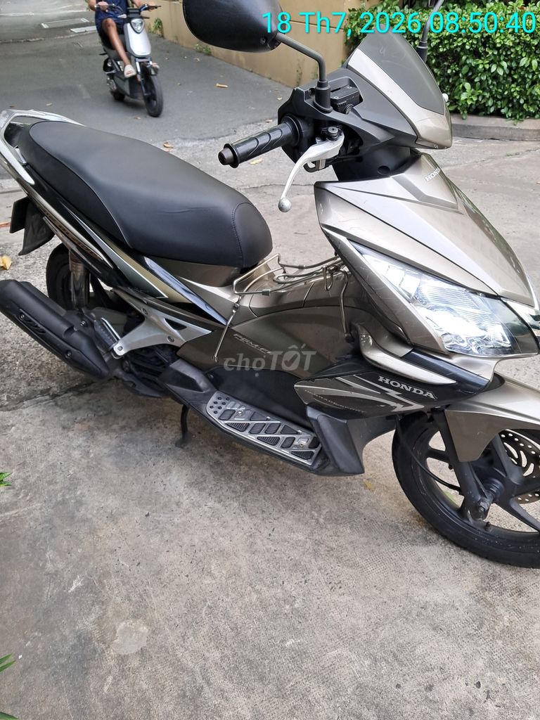 Honda Air Blade 2009 - ảnh 2