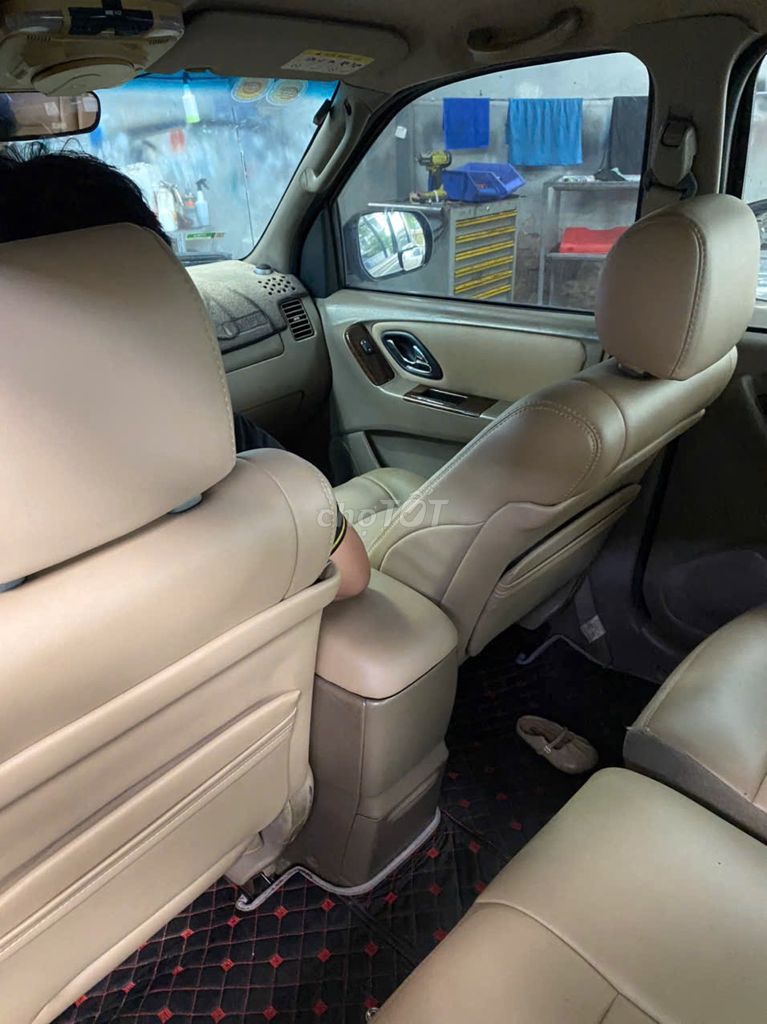 Ford Escape - ảnh 4
