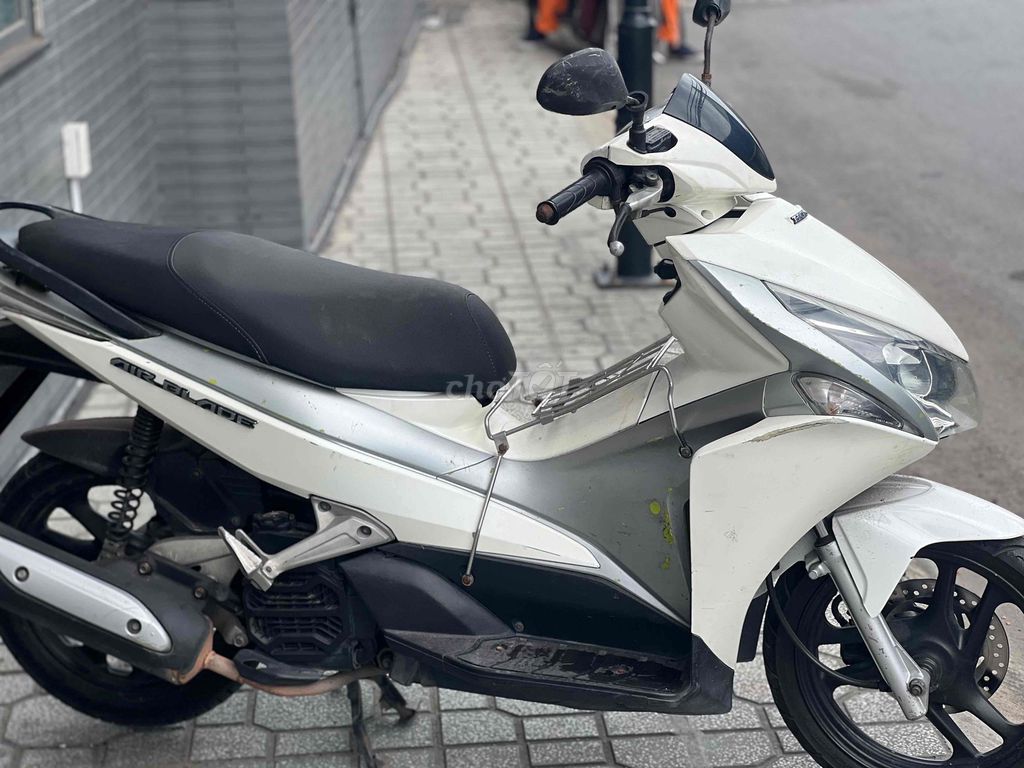 Honda Air Blade 2012 - ảnh 3