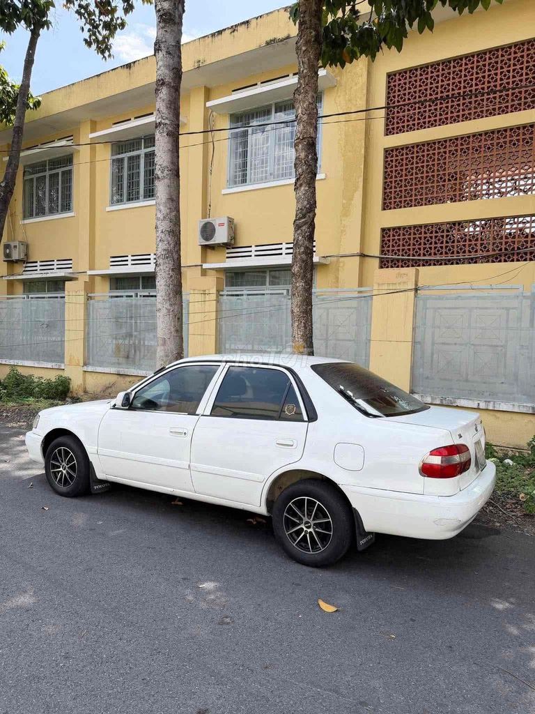 Toyota Corolla 2000 - ảnh 1