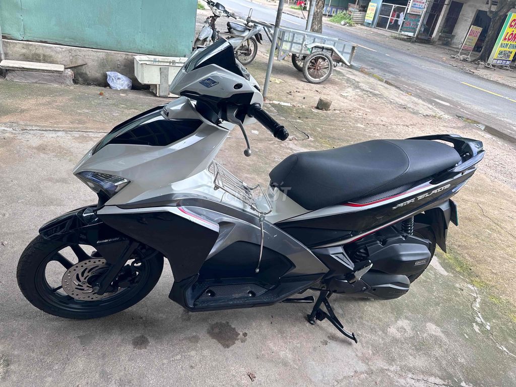 Honda Air Blade 2016 - ảnh 5