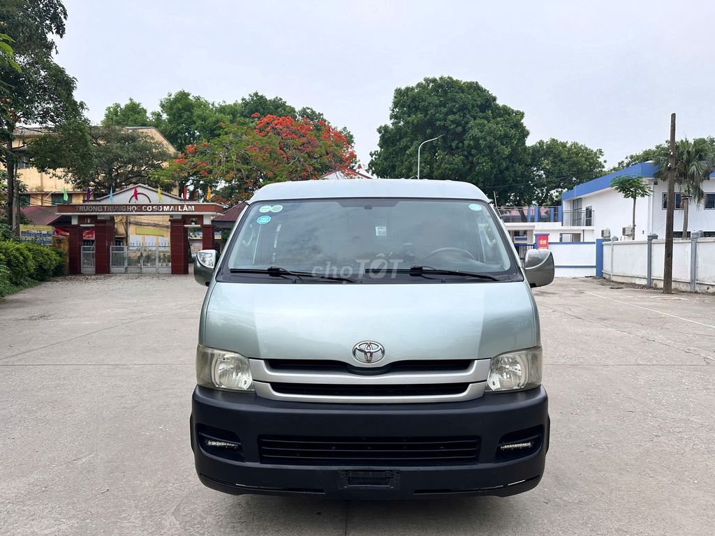 Toyota Hiace 2009 - ảnh 1