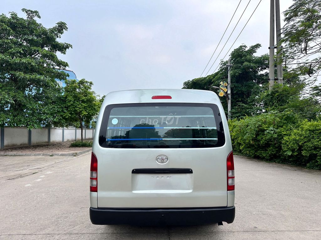 Toyota Hiace 2009 - ảnh 5
