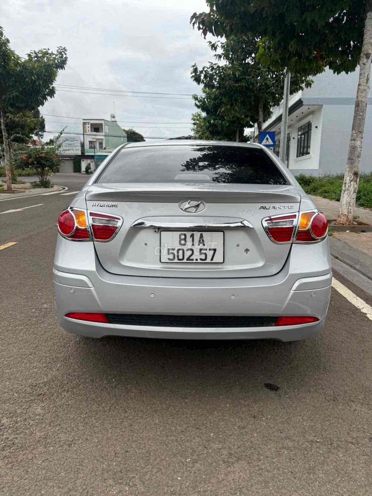 Hyundai Avante 2014 - ảnh 2