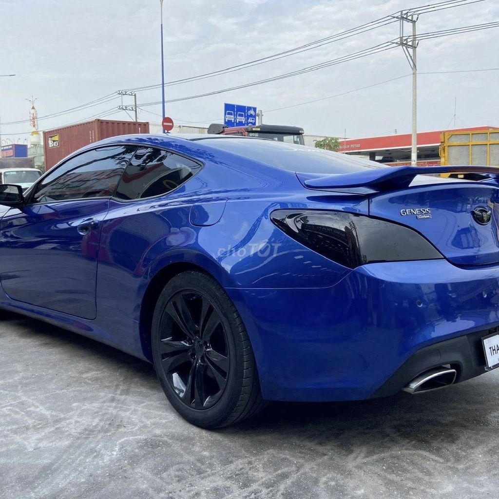 Hyundai Genesis 2009 - ảnh 3