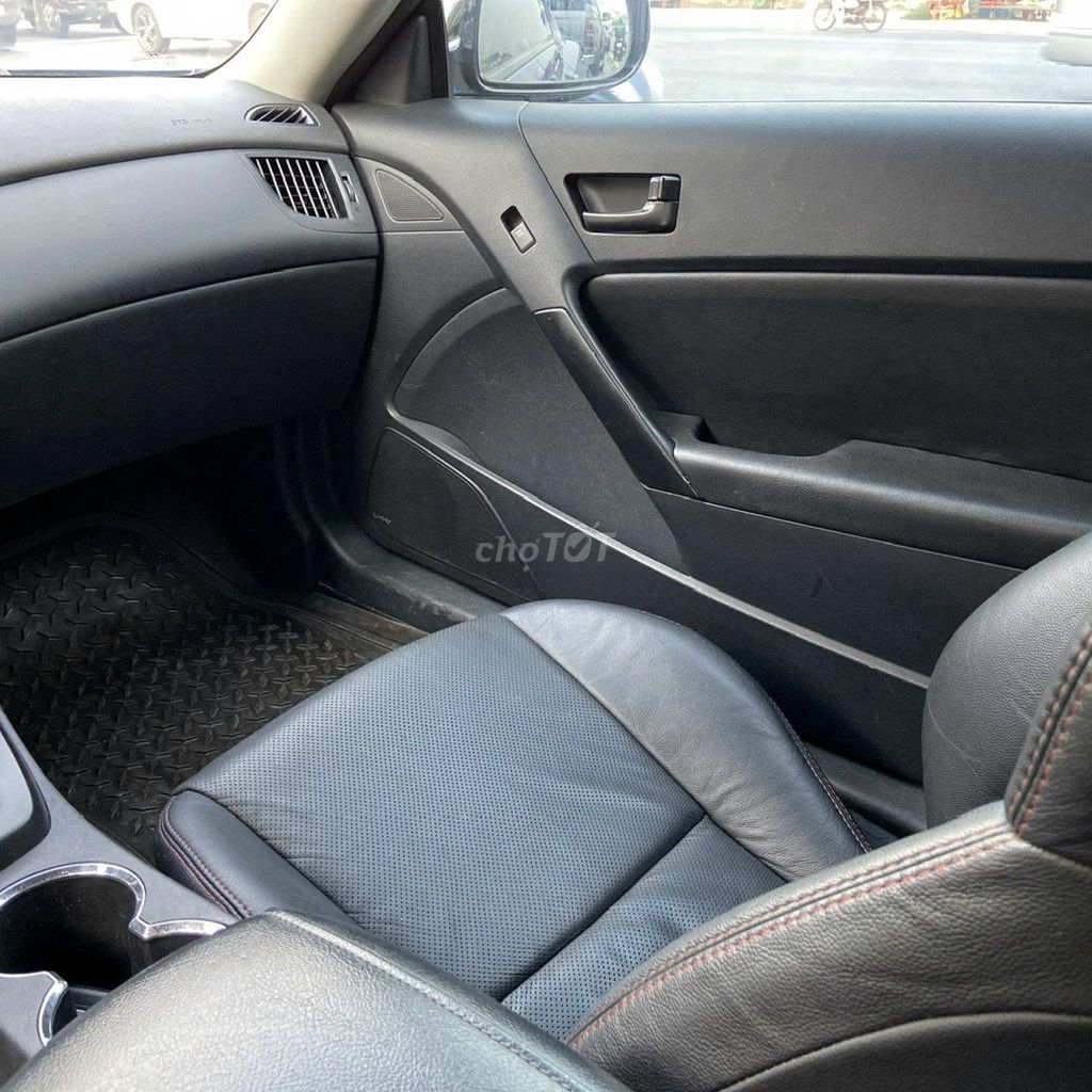 Hyundai Genesis 2009 - ảnh 4