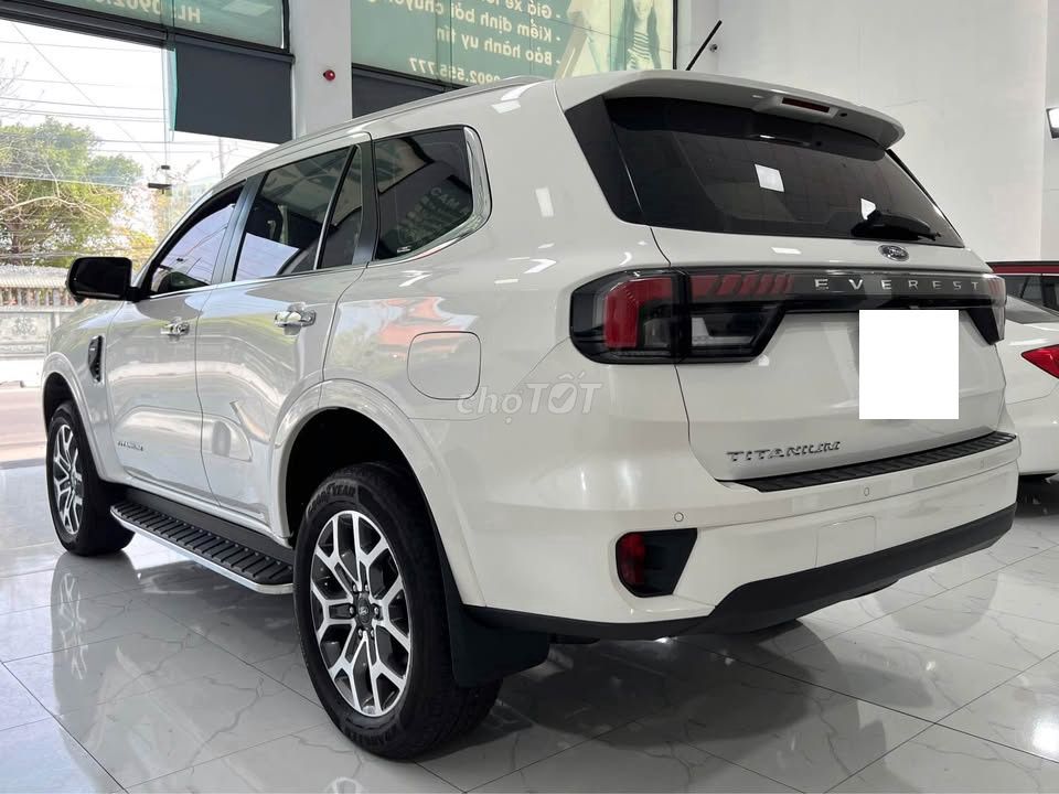 Ford Everest 2024 - ảnh 2
