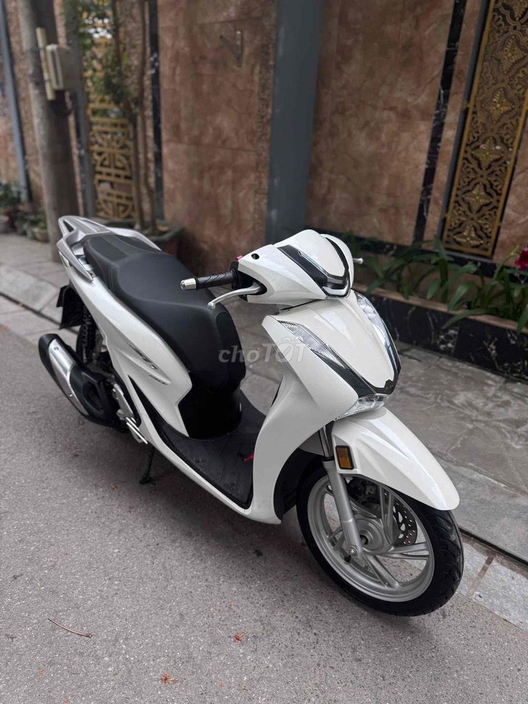 Honda SH 2022 - ảnh 1