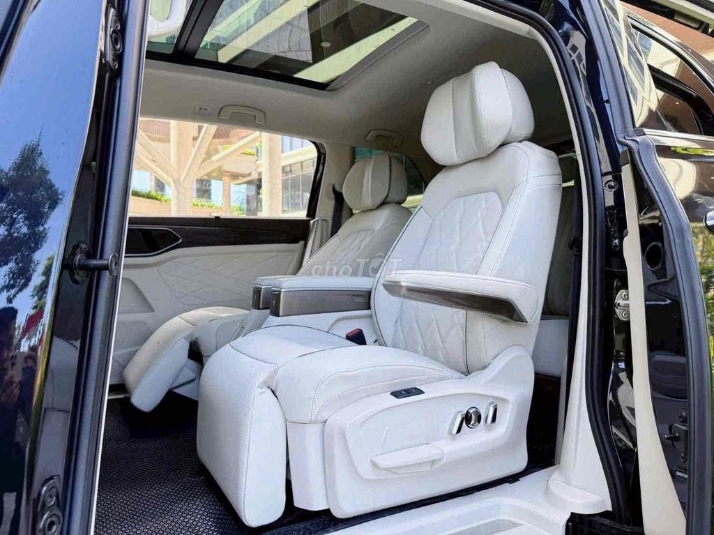 Volkswagen Viloran - ảnh 4
