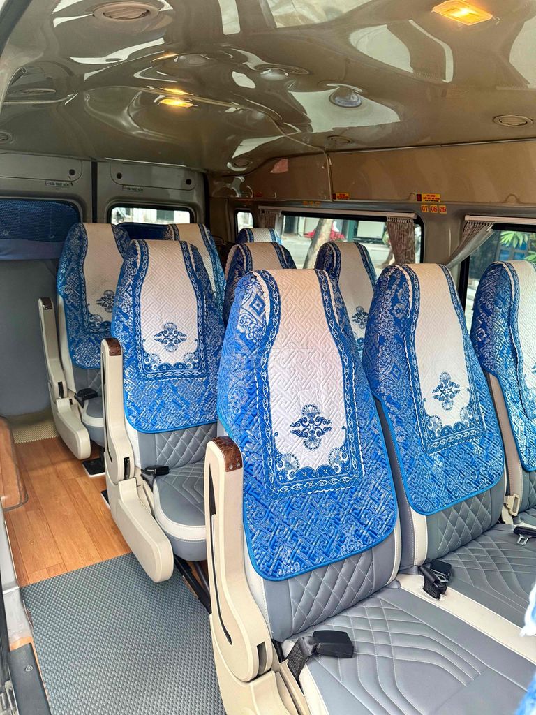 Ford Transit 2028 - ảnh 3