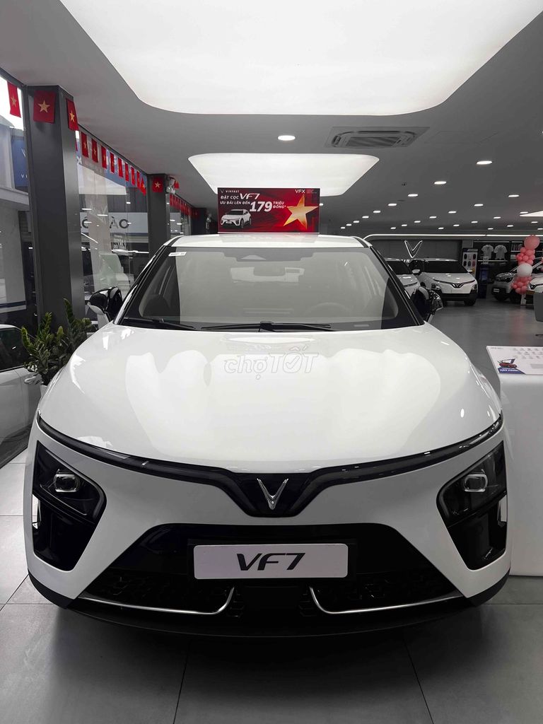 VinFast VF7 2026 - ảnh 2