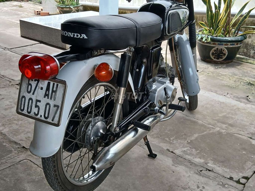 Honda 1980 - ảnh 1