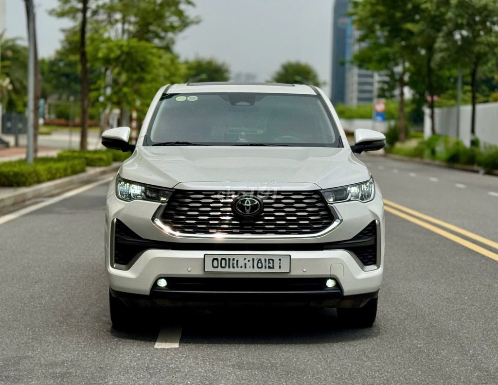 Toyota 2025 - ảnh 1