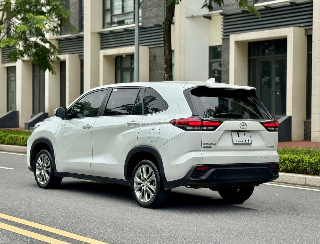 Toyota 2025 - ảnh 4
