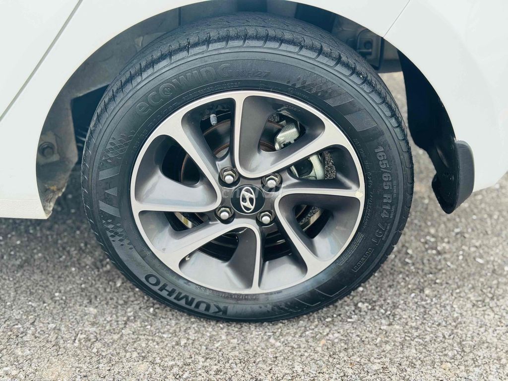 Hyundai i10 2019 - ảnh 5