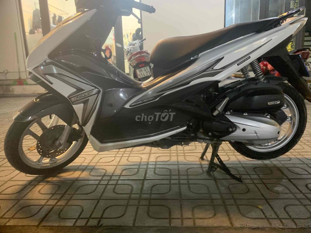 Honda Air Blade 2015 - ảnh 3
