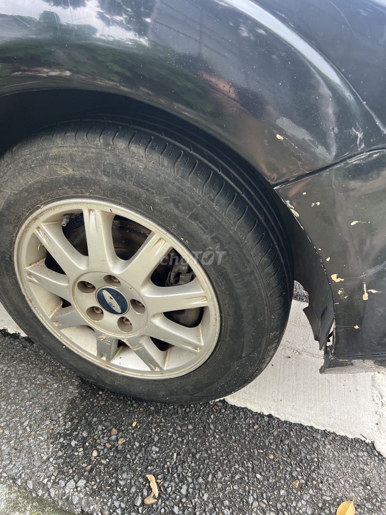 Ford Focus - ảnh 5