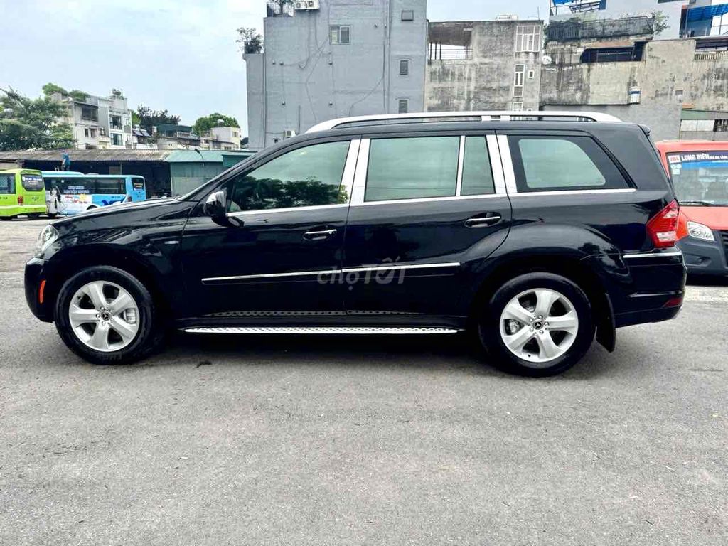 Mercedes-Benz 2010 - ảnh 3