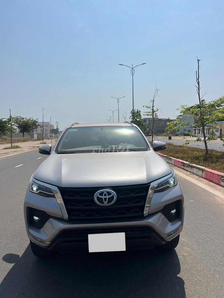 Toyota Fortuner 2022 - ảnh 5