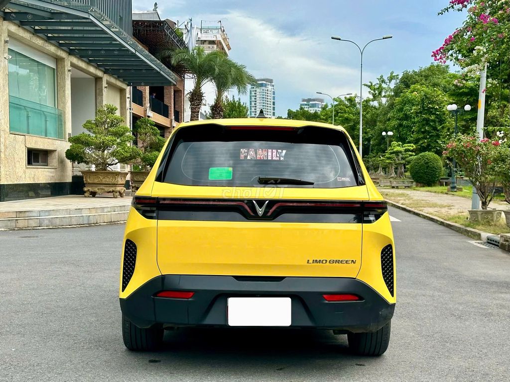 VinFast 2025 - ảnh 2