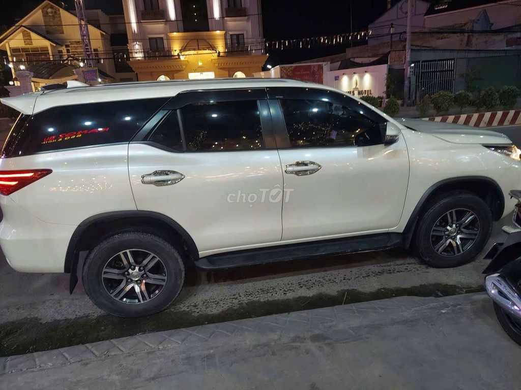 Toyota Fortuner 2018 - ảnh 1