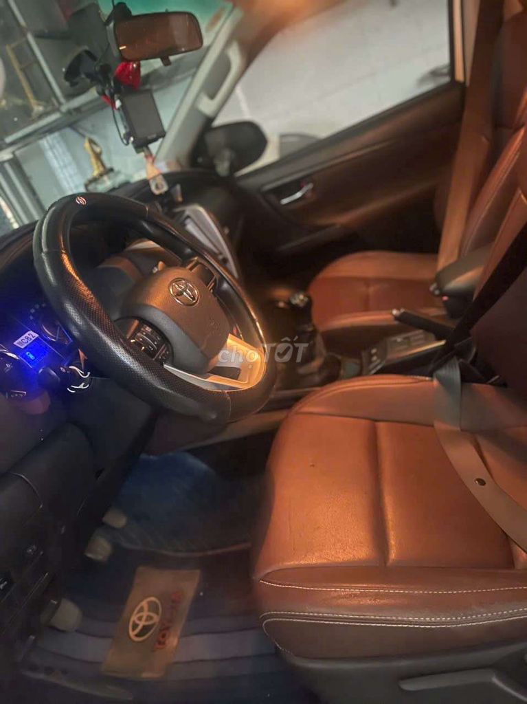 Toyota Fortuner 2018 - ảnh 2