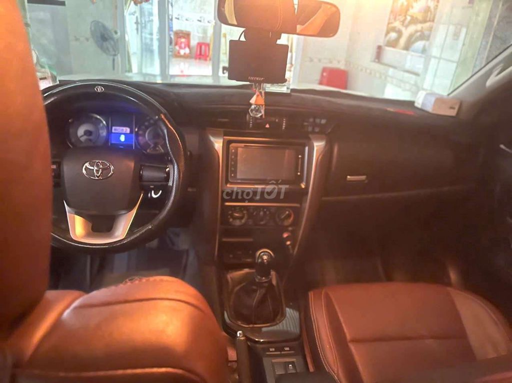 Toyota Fortuner 2018 - ảnh 4