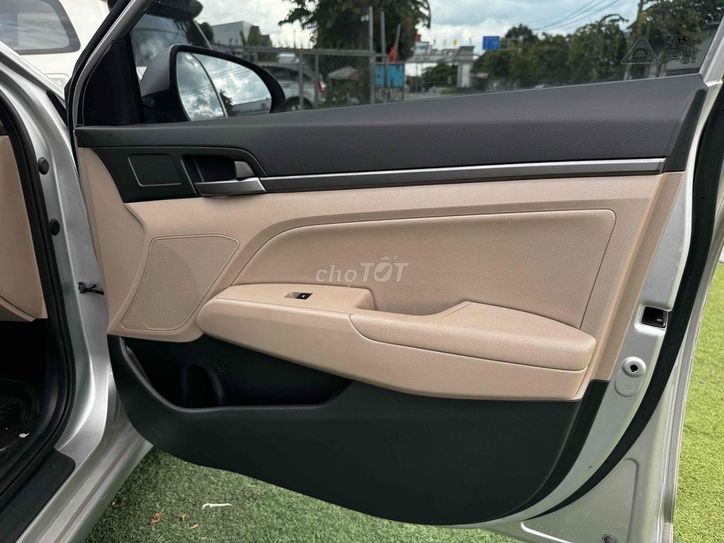 Hyundai Elantra 2018 - ảnh 4