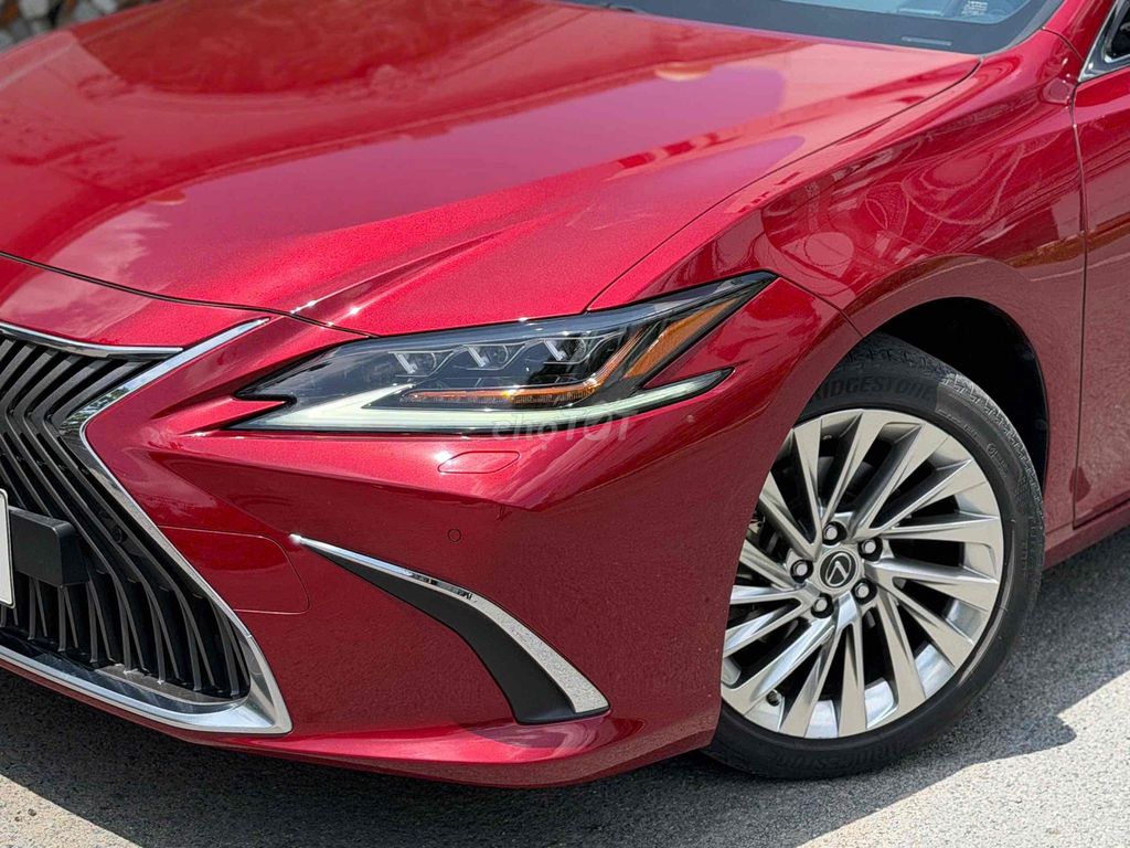 Lexus ES 250 2021 - ảnh 2
